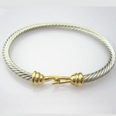 China (B-09) Cable Buckle Bracelet with Gold Romantic Bracelet Women Jewelry for sale