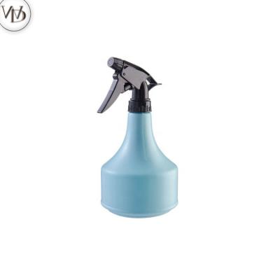 China NEW Wholesale Hot Sale Carrrying Handle Stain Home Gardening Two Speed ​​Rotating Plastic Spout Hand Squeezing Watering Can for sale