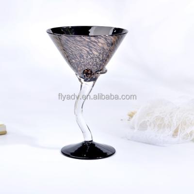 China For Table Best Selling Z-stem Martini Glass Centerprise With Black And Gold Color for sale