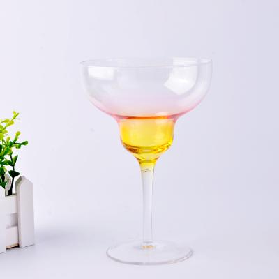 China Wholesale handmade new 2021 classic/postmodern margarita glass with two spray color for sale