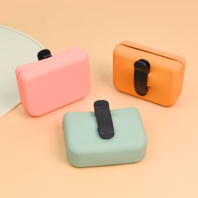 Chine Fournisseur d'animaux de compagnie Sacoche de friandises pour chiens Portable à marche Eco-friendly Sac de friandises pour chiens en silicone Containers de stockage de nourriture pour animaux de compagnie à vendre