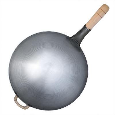 China Sustainable Cast Iron Cookware Chinese Kitchen Cooking Pot Cast Iron Wok Restaurant Cast Iron Pan With Wooden Handle for sale