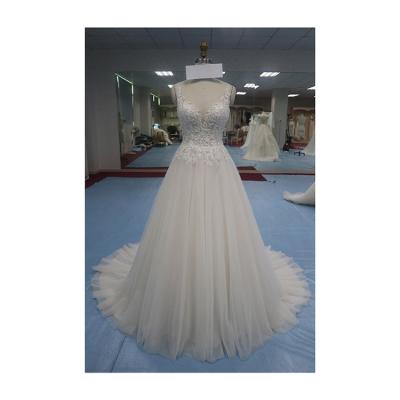 China Spring 2022 European Women's Breathable New Sleeveless And American Shoulders Lace Up Bridal Wedding Dress for sale