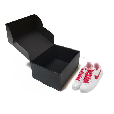 China Recyclable Custom Logo Printed Black Die Cut Corrugated Mailing Shoe Box Folding Flat Pack Box With Custom Logo for sale