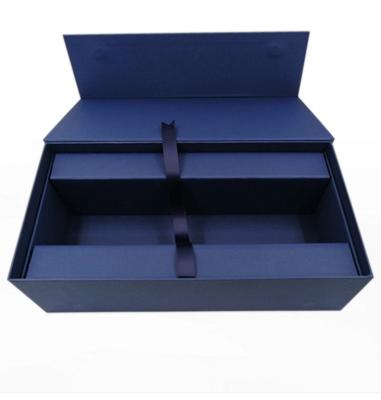 China Recyclable high quality corrugated cardboard material with ribbon to close the product hot-selling gift box for sale