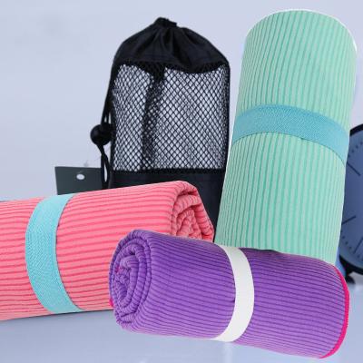 China Custom Quick Dry Fitness Gym Microfiber Sports Towel With Logo Gear Towel for sale