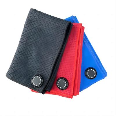 China Hanging Loop Included Golf Microfiber Towel For Golf Course for sale