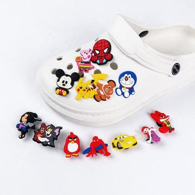 China Hindi Charm Wholesale Mixed 100 Pcs/Set Kid's Shoe Buckle, Cute Cartoon Shoes Decoration Charms, Soft PVC Garden Shoe Charms for sale