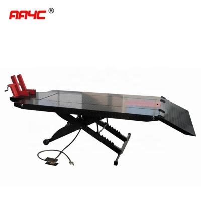 China Automobile Repair Tools 1000 lbs Air / Hydraulic Motorcycle Device Lifts AA-ML04105Q for sale