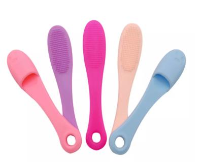 China Waterproof Silicone Face Nose Brush Wash Detergent Sweep Super Soft Massage Exfoliating Facial Cleansing Face Remove Blackhead Wash Brush for sale