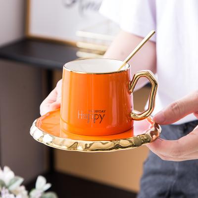 China Flypeak Wholesale Disposable Nordic Ceramic Coffee Cup Mugs Irregular Gold Handle Coffee Cup and Saucer Set Porcelain Ceramic Cup for sale