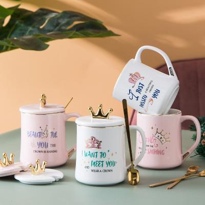 China New Design Couple Cup Summer Drinkware Golden Ceramic Crown Porcelain Disposable Flypeak Coffee Cup Mug for sale