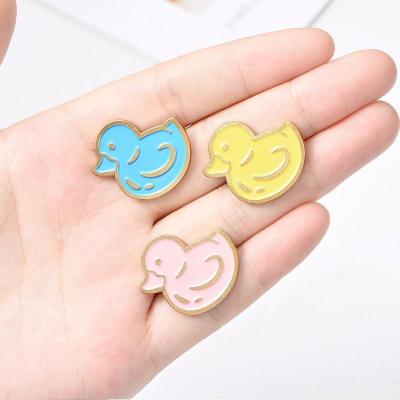 China Europe Metal Pretty Duck Animal Enamel Lapel Pins Decorative Cute Cartoon Decorative Enamel Pins For Backpack for sale