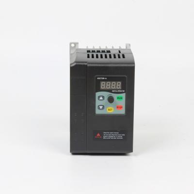 China Low Cost Motor Speed ​​Control 220v AC 1 pH To 3 pH 220v 3.0 Kw Inverters And Coverters For Motor Speed ​​Control for sale