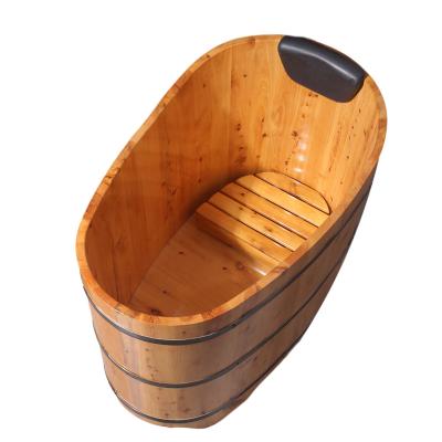 China Foshan Ningjie Freestanding Wooden Cedar Freestanding Bathtub for sale