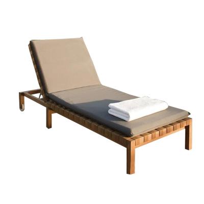 China Factory Customization Contemporary Pool Side Woven Rattan Wood Sun Bed Set for sale