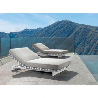 China Modern Adjustable Swimming Pool Bed Sun Sofa Chair Recliner Gardenswimming Pool Sun Bed for sale