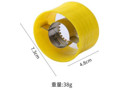 China New Kitchen Instrument Corn Cob Cutter Corn Stocked Plastic Stripper for sale