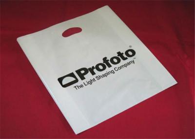 China LDPE Material Clothing Plastic Packaging Bags With Handle Custom Logo Printed for sale