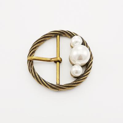 China Low Price Eco - Friendly Durable With Pearl Design Sense Ladies Metal Ring Shoe Buckle for sale