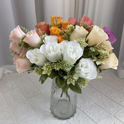 China Hot Selling Silk Wedding Supplies Silk Flowers Bulk Wedding Bouquet Bridal Roses Silk Artificial Flowers for sale