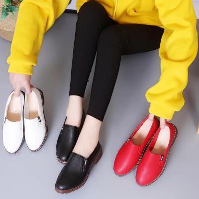 China Fashion Trend Women's Flat Shoes Round Toe Lady Flat Heel White Shoes Women Fashion Oxford Shoes Women Casual for sale