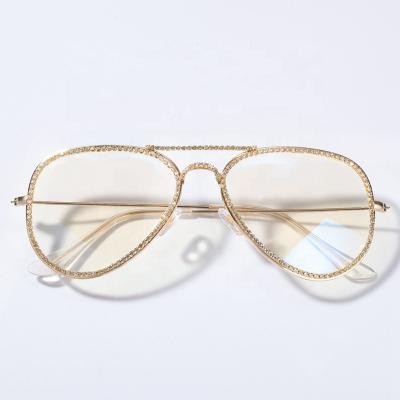 China Fashion Sunglasses Misterjewelry Mens Vintage Metal Frame Glasses , Fashion Eye Glass Frame for sale