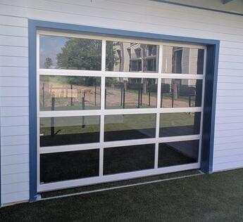 China Extruded Frame Aluminium Glass Garage Doors , Modern Glass Garage Doors for sale