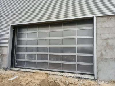 China 40mm UV het Aluminium Sectionele Deur van de Bewijs Verticale Lift Te koop