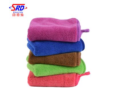 China Kitchen Toiletry Polyester Coral Fleece Hand Towels With Child Safe Buckle for sale