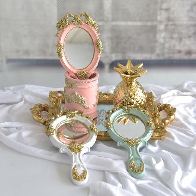 China Custom Portable European Retro Mirror Resin Makeup Mirror for sale