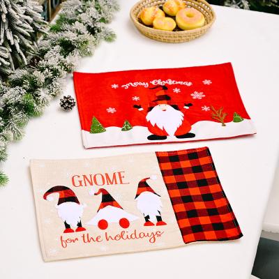 China Hot Selling Christmas Decoration Amazon Christmas Ornaments Table Mat 2022 New Year Christmas Gifts Christmas Place Mat Dining Room Table Mat for sale