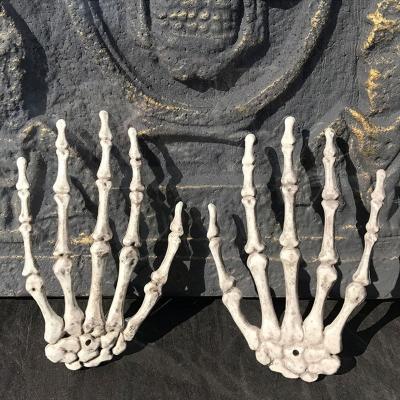 China Home Haunted Halloween Decoration Bar Garden House Props Party Supplies Ghost Creepy Crawling Skeleton Paw for sale