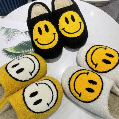 China Plush Zapato De Mujer Flats Fur Slippers Durable Women Winter Big Smile Deco Fluffy Slipper Shoe Short Couple Shoes Indoor Shoes for sale