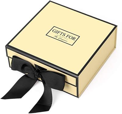 China Luxury Disposable Wine Cosmetics Flower Perfume Packaging Box Gift Box With Ribbon Custom for sale