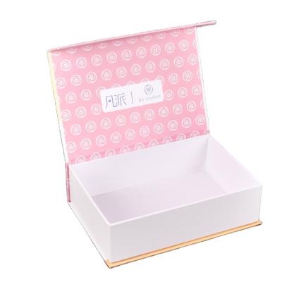 China Recyclable Luxury Custom Paper Cardboard Pink Magnetic Packaging Boxes Closure Magnet Gift Box With Magnetic Lid for sale