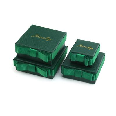 China Recyclable Wholesale Green Perfume Bracelets Necklaces Gift Boxes Luxury Jewelry Packaging Box for sale