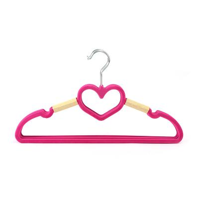 China LEEKING Factory Wholesale Custom Made High Quality Non Slip Velvet Heart Shape Assembled Hanger for sale