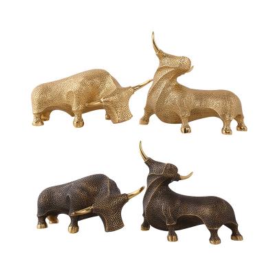 China Cuteness Personality Nostalgia Hotel Bedroom Ornaments Funny Ornament Wholesale 2023 Modern Brass Cow Opens Accessories Living Room Office All Bronze Ox Statue Decorations Gifts for sale