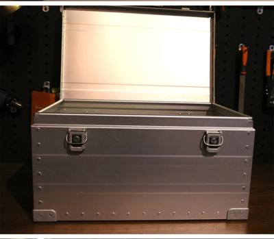 China Alloy Aluminum Thickened Material, Retro Extra Large Equipment Suitcase Appliance Box for sale