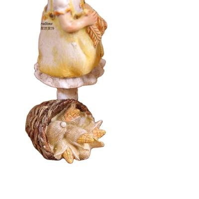 China Worlwide Autumn Corn Harvest Couple Resin Ornaments Garden Cartoon Gifts Children's Study Ornaments for sale