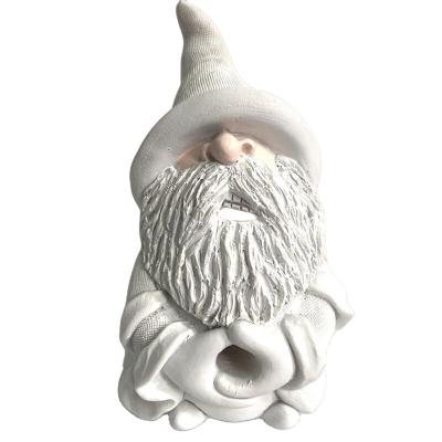 China Europe resin creative garden statue gnome dwarf smoking old man garden decoration statue home decoration for sale