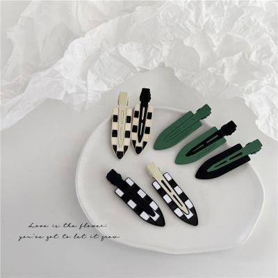 China Vintage Women No Crinkle Beautiful Hair Clips Pins No Bend Buckle Clip Accessories Cut Girls Chess Jewelry for sale