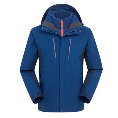 China Men's Outdoor Sports Winter Casual Assault Breathable Highly Breathable Overcoat Men's Two-Piece Detachable Jacket for sale