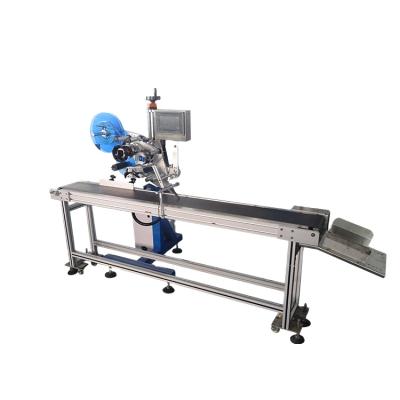 China Promotional full automatic food labeling machine envelope labeling machine flat labeling speed can be up to 200pcs/min for sale