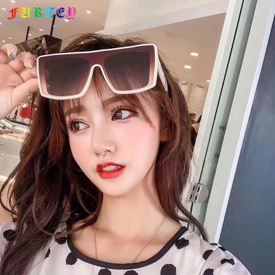 China 2020 custom logo frame fashion trend sunglasses plastic women square sunglasses fashion sunglasses new big wholesale for sale