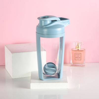 China Stocked Wholesale Custom Logo 20oz Gym Protein Shaker Bottle Shaker Plastic Cup for sale