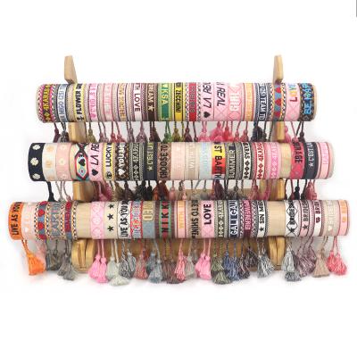 China Bransoletki CLASSIQUE Bracelet de Femme Pulseras Mujer Brazaletes Adjustable Boho Embroidery Cotton Bracelet Tassel Friends Bracelets for sale