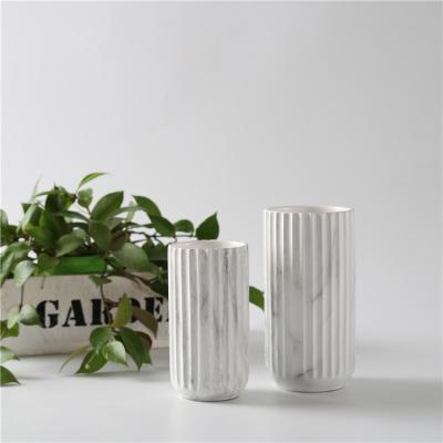 China Free Sample Ceramic Wholesale Elegance Vases Decorative Articles Fine Wedding Vases for sale