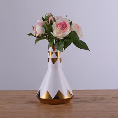 China Modern Shinny White Gold Vase Flower Vase Home Decorative For Tabletop Ceramic Flower Vase for sale